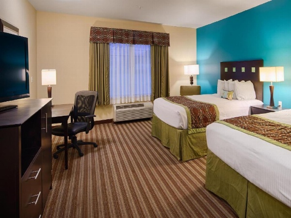 Best Western Plus Desoto Inn & Suites image 18