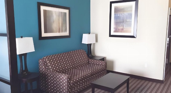 Best Western Plus Desoto Inn & Suites image 23